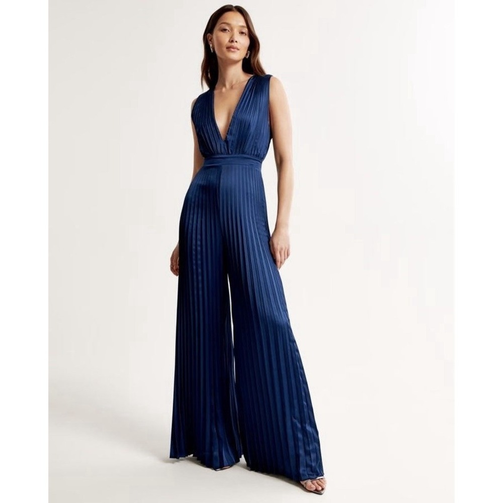 Abercrombie & Fitch NWT Giselle Pleated Satin Jumpsuit Navy Blue Small Party